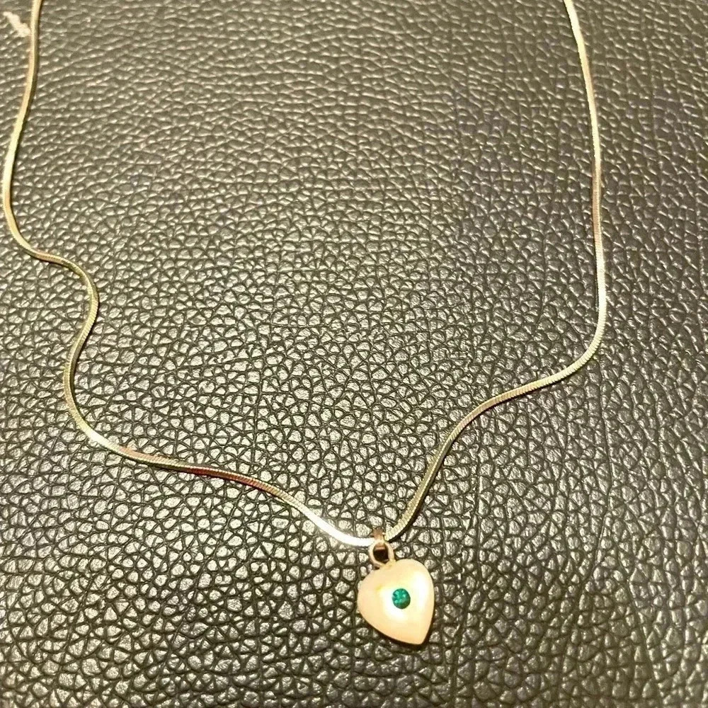 Mother Of Pearl Emerald Colored Heart Birthstone Necklace Silver Chain 18 inch